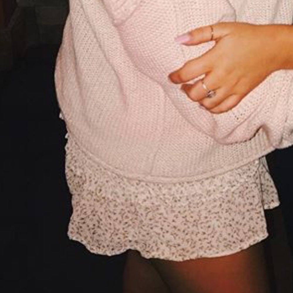 Blush Floral Mini Skirt - Picture 4 of 4